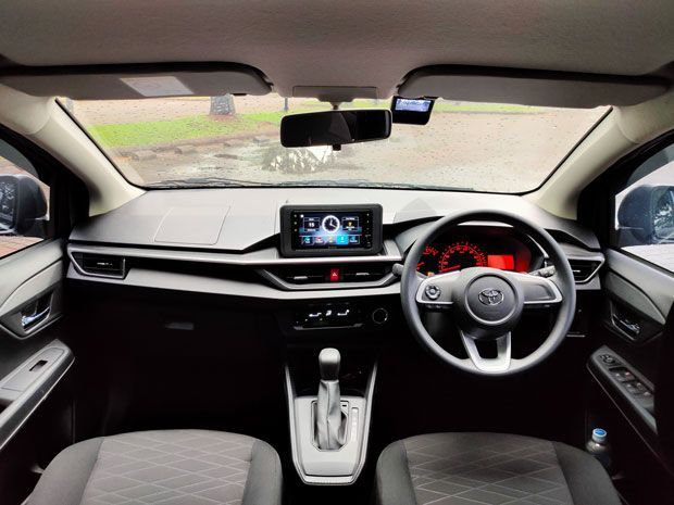 67879-all-new-toyota-agya-g-cvt-interior-3